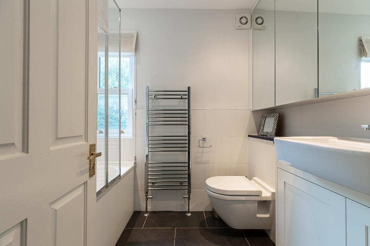 דירות לונדון Joivy Stunning 3 Bed, 2 Bath House With Garden And Rooftop Terrace מראה חיצוני תמונה