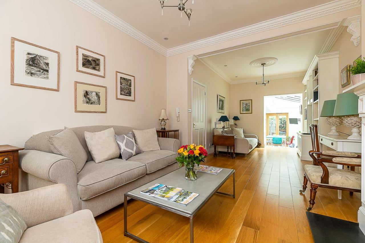 דירות לונדון Joivy Stunning 3 Bed, 2 Bath House With Garden And Rooftop Terrace מראה חיצוני תמונה